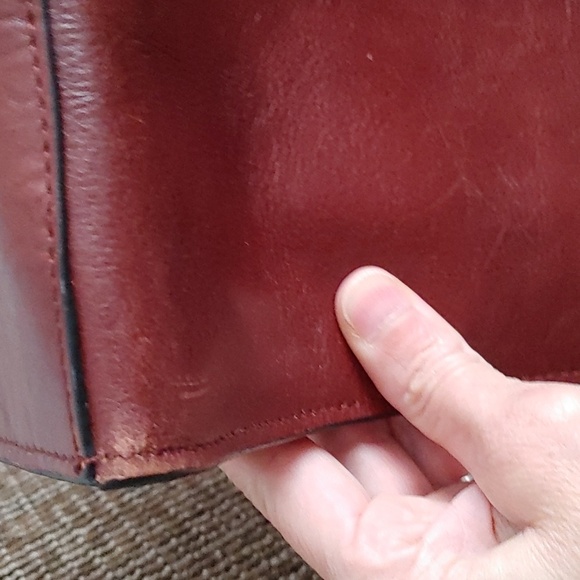 Wilson's Leather Bag - Picture 5 of 7